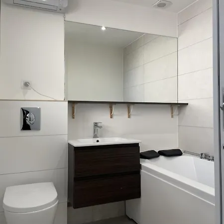 Avec Terrasse, Piscine Et Parking Pres De La La Bocca - Fr-1-609-74 Apartment Cannes